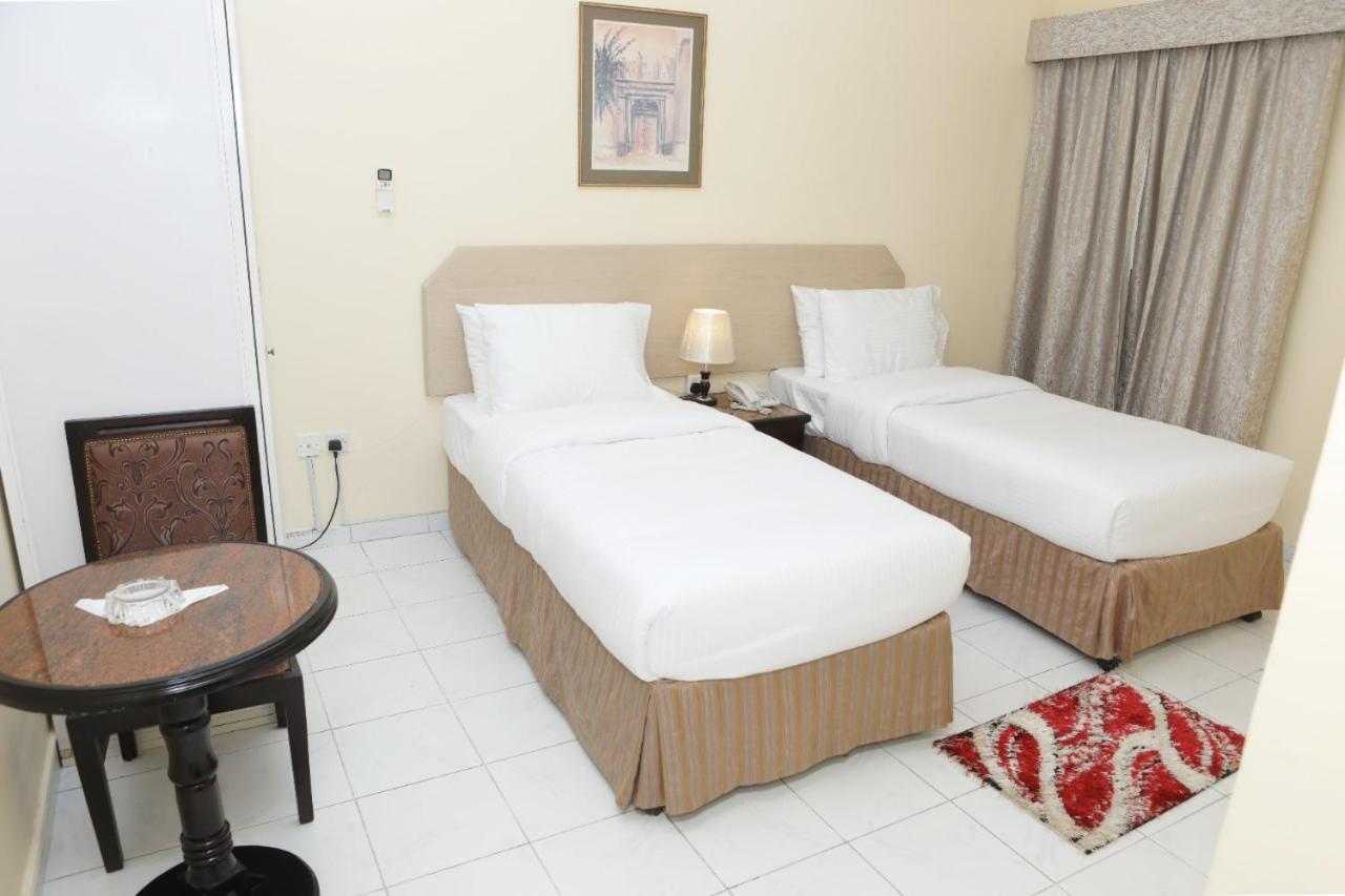 Blue Sky Way Hotel Dubai Exterior photo